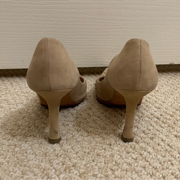 MANOLO BLAHNIK Fiorix Suede Cut Out Heels in Tan - Picture 6 of 7